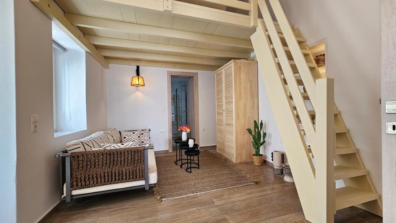 Plaka Philoxenia Apartments Extérieur photo
