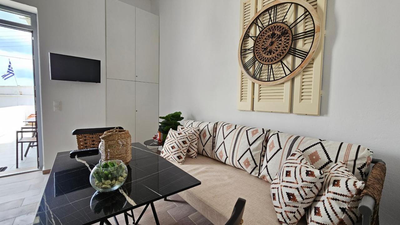 Plaka Philoxenia Apartments Extérieur photo